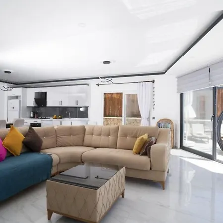 Villa Stunning 4-bedroom In Ka With Private Pool And Breathtaking Ocean Views